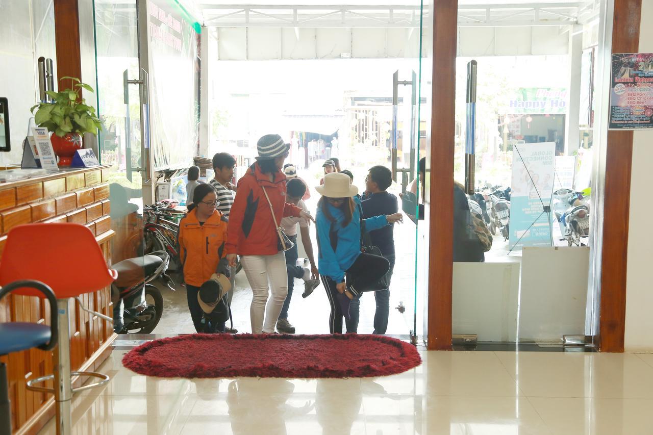 Gold Plus Hotel Phong Nha Exterior photo